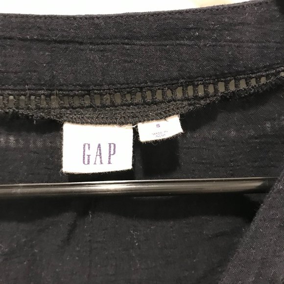 Black Gap Blouse Puff bell sleeve drop shoulder - Picture 3 of 5